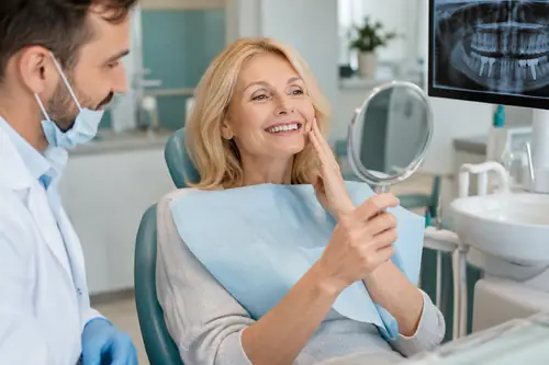 Implanty zębowe poprawiają wygląd naszego uzębienia